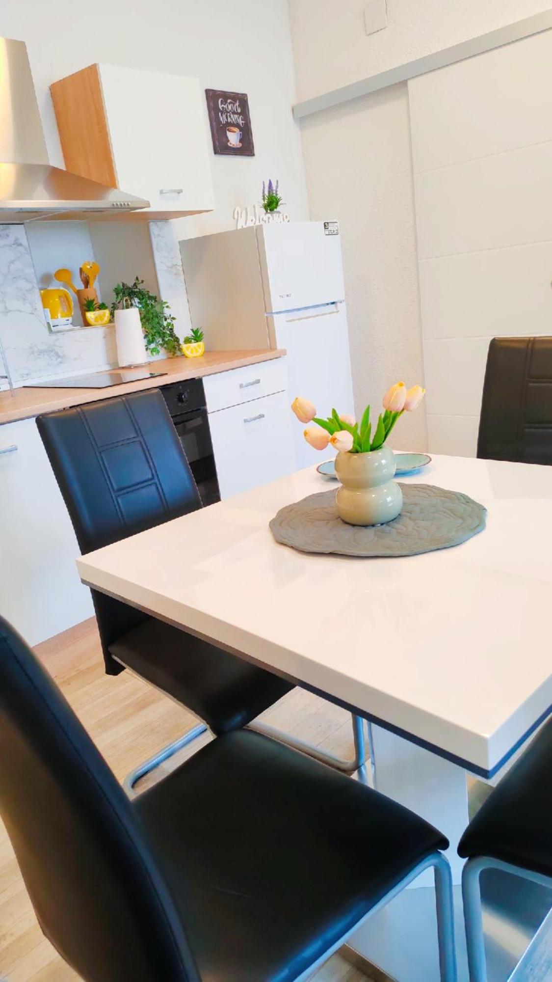 Apartman Kastel Каштела Екстер'єр фото
