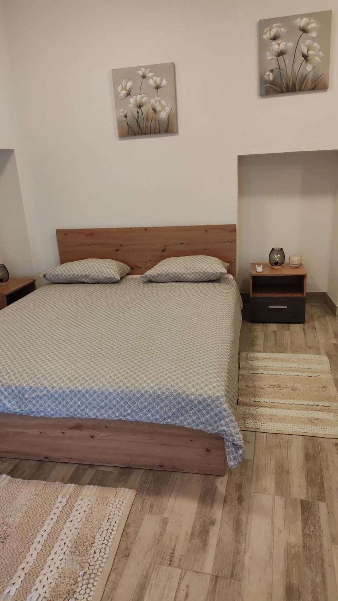 Apartman Kastel Каштела Екстер'єр фото
