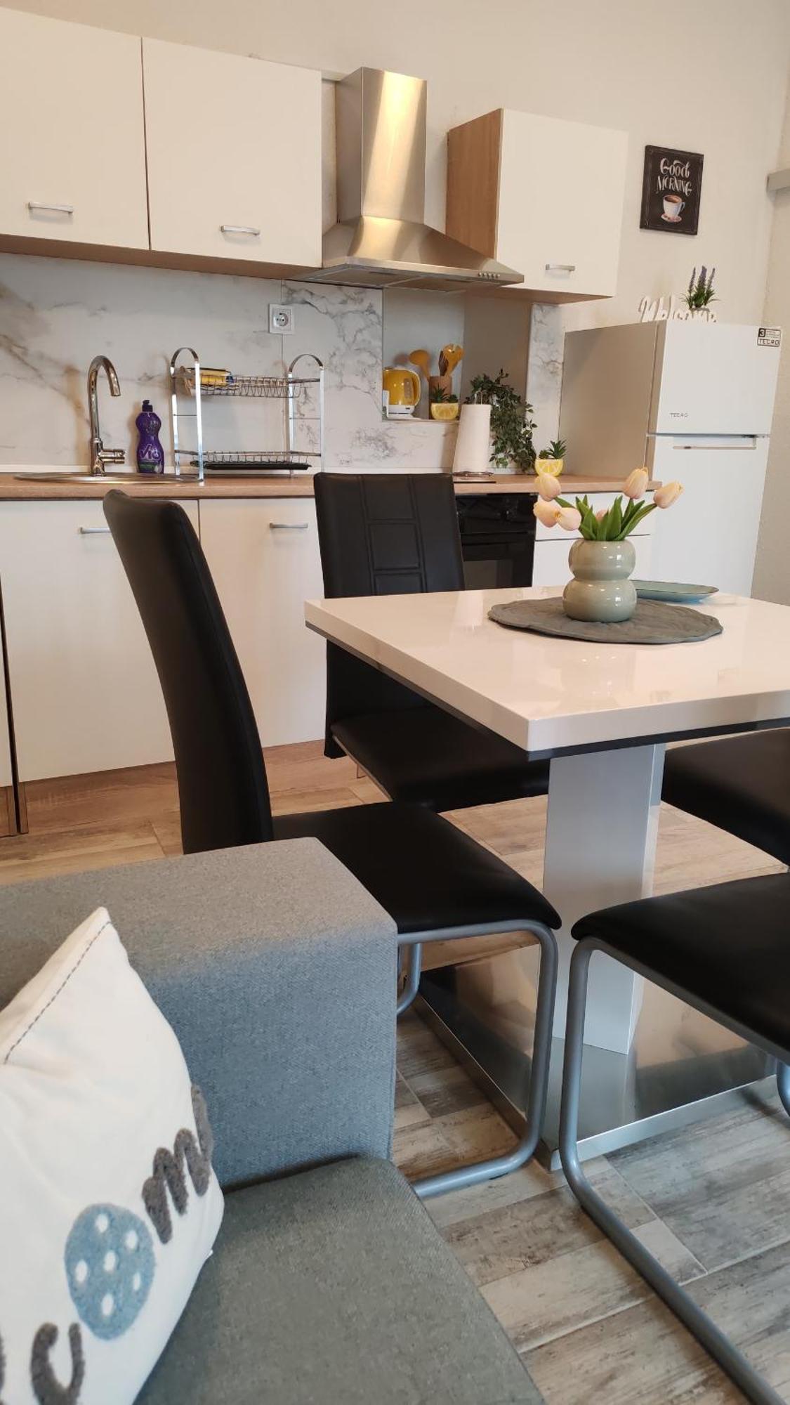 Apartman Kastel Каштела Екстер'єр фото